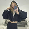 Cropped hoodie - korte sweater voor dames met ritssluiting en ballonmouwen - Bakkermode.nl