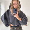 Cropped hoodie - korte sweater voor dames met ritssluiting en ballonmouwen - Bakkermode.nl