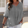 Vrouwen v-hals blouse - luchtige kantooroutfit met een relaxte pasvorm