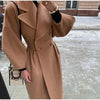 Dubbelrijige trenchcoat - elegante damesbovenkleding - Bakkermode.nl