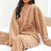 2-delig dames pyjamaset van fleece - zachte en warme loungewear voor koude avonden - Bakkermode.nl