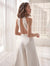 Dames elegante jumpsuit met diepe v-hals in het wit - stijlvol avondkleding voor speciale gelegenheden