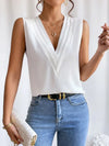 Mouwloze blouse - verfijnde dames top met geplooide details