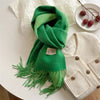 Luxe wollen sjaal - zachte dames wrap met franjes - Bakkermode.nl
