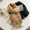Luxe wollen sjaal - zachte dames wrap met franjes - Bakkermode.nl