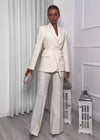 2-delig damespak - getailleerde witte blazer en pantalon - Bakkermode.nl