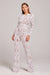 Dames jumpsuit van kant - elegante avondmode met uitlopende broekspijpen en stijlvolle lange mouwen