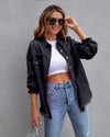 Oversized denim blouse - dames spijkerjack met gerafelde details en knoopsluiting - Bakkermode.nl
