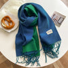 Luxe wollen sjaal - zachte dames wrap met franjes - Bakkermode.nl