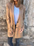 Lange suède blazer voor dames - getailleerde camelkleurige jas met knopen en zakken - Bakkermode.nl