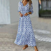 Dames maxi jurken met een schitterend blauw patroon - v-hals met lange mouwen voor casual avonden