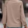 Khaki damespullover - stijlvolle gebreide top met kantdetails